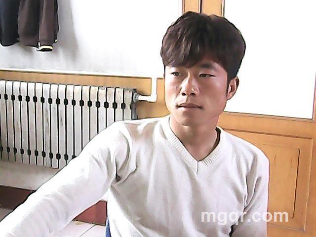 小虫渴望蓝天的头像