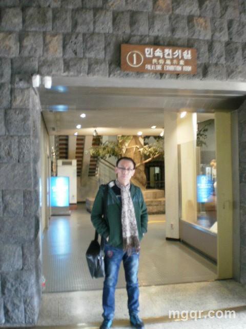 **龙卷风的头像