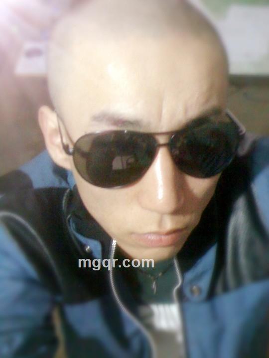 下雨天好冷的头像