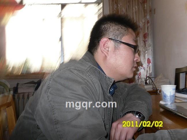 黑天打酱油的的头像