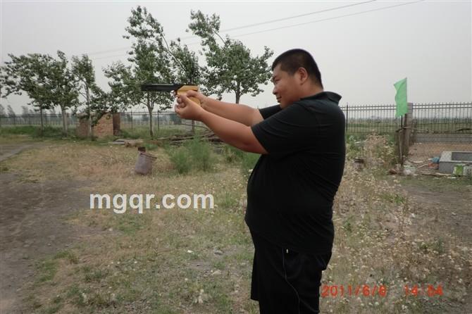 吻你胯下唇的头像