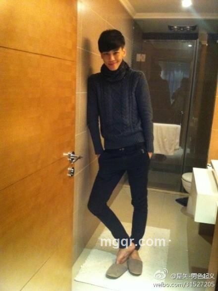 双眼皮丶的头像