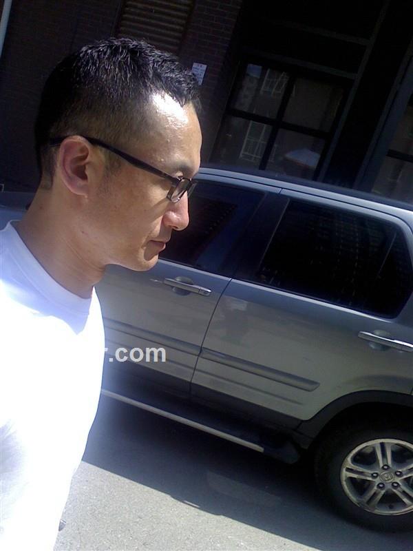 曙光从脸上爬过的头像