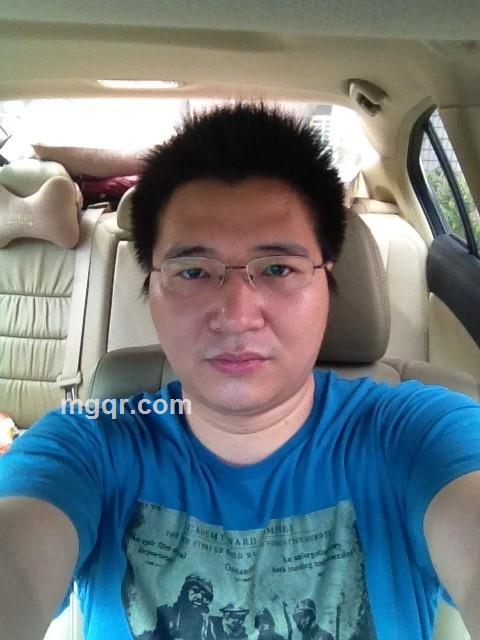 有钱就变坏的头像