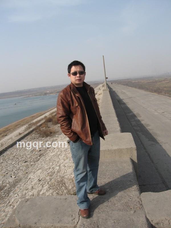 *侯佳阴111的头像