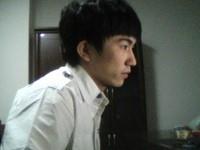 很容易哦的头像