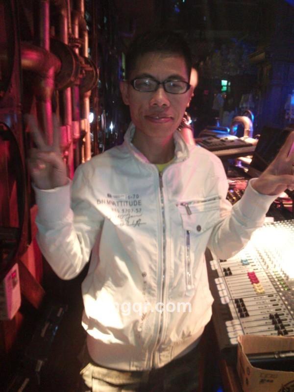 TA爱在深秋的头像