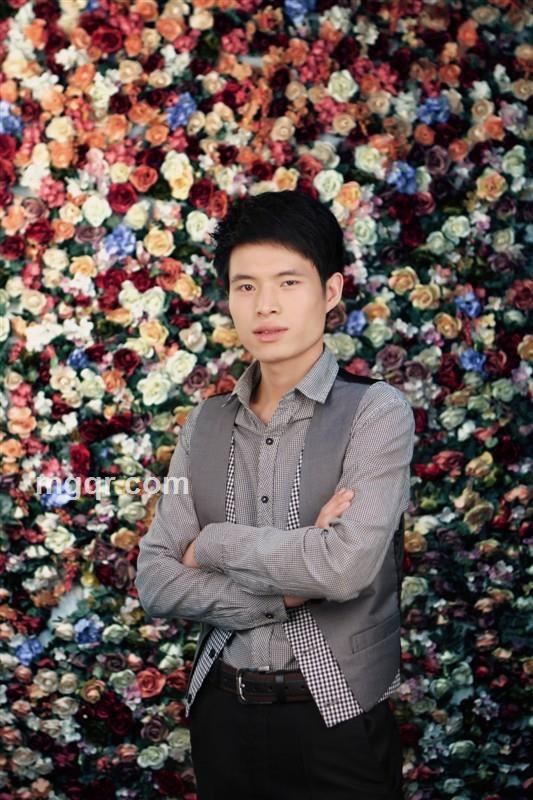 天鸭浪子的头像