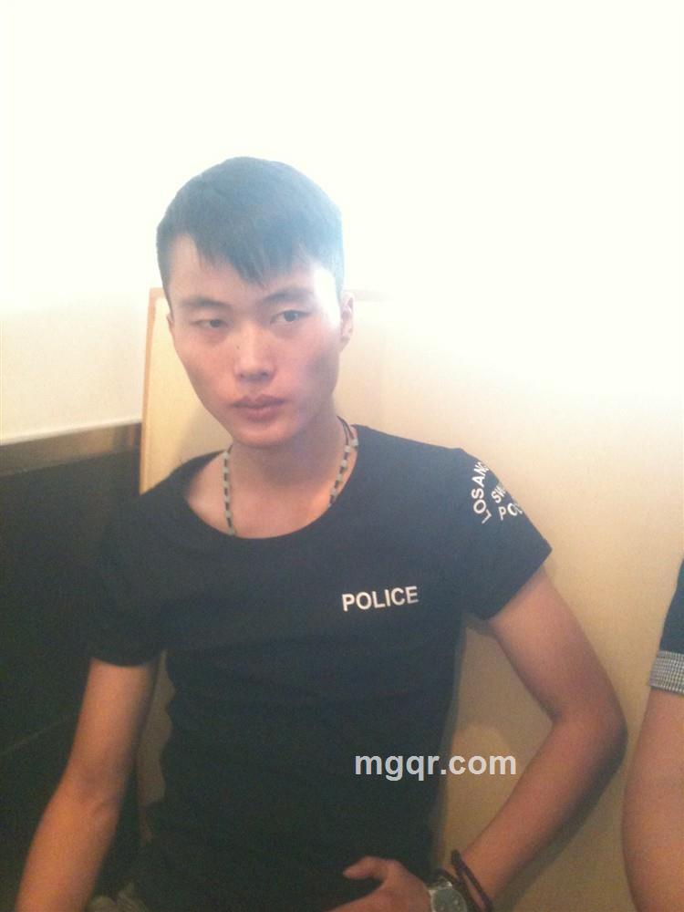 戴上耳机丶 调上静音的头像