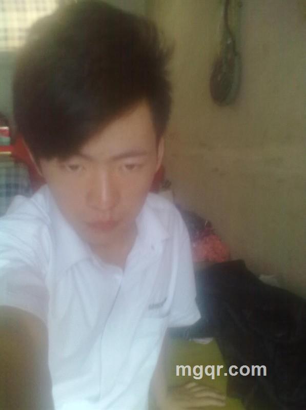 夜火迷人的头像