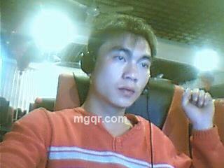 站在风的道口的头像