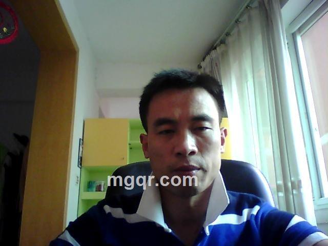 烟灰覆着伤口的头像