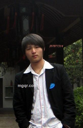 夜半端杯的头像