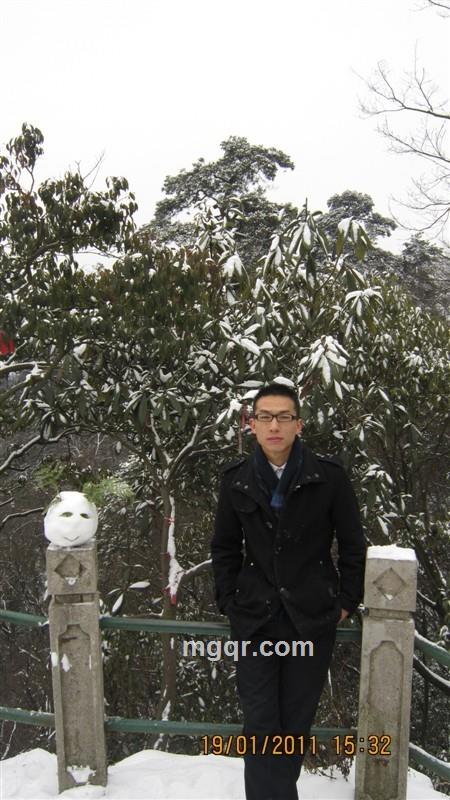 半边床的寂寞的头像