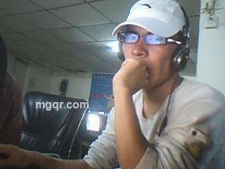 闷 骚 男 人 的头像