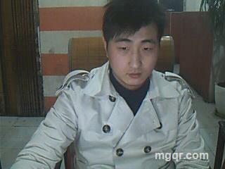 肯定看看看的头像