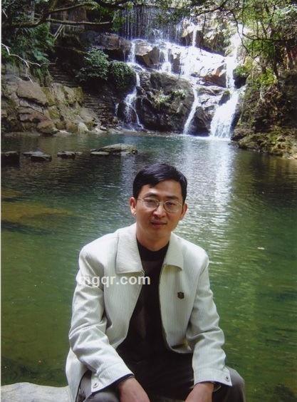 醇酒酽茶的头像