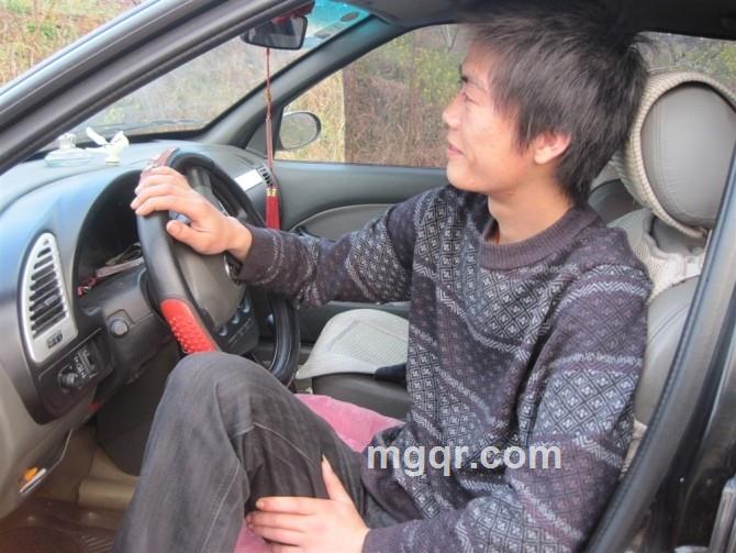 等等在说爱的头像