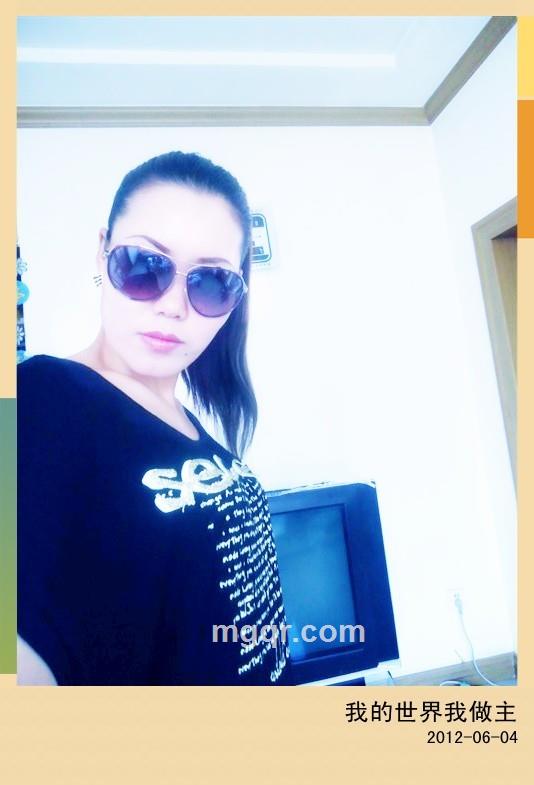 默然浅笑的头像