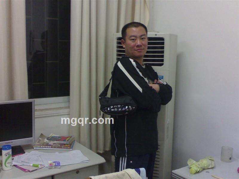 党一样的男人的头像