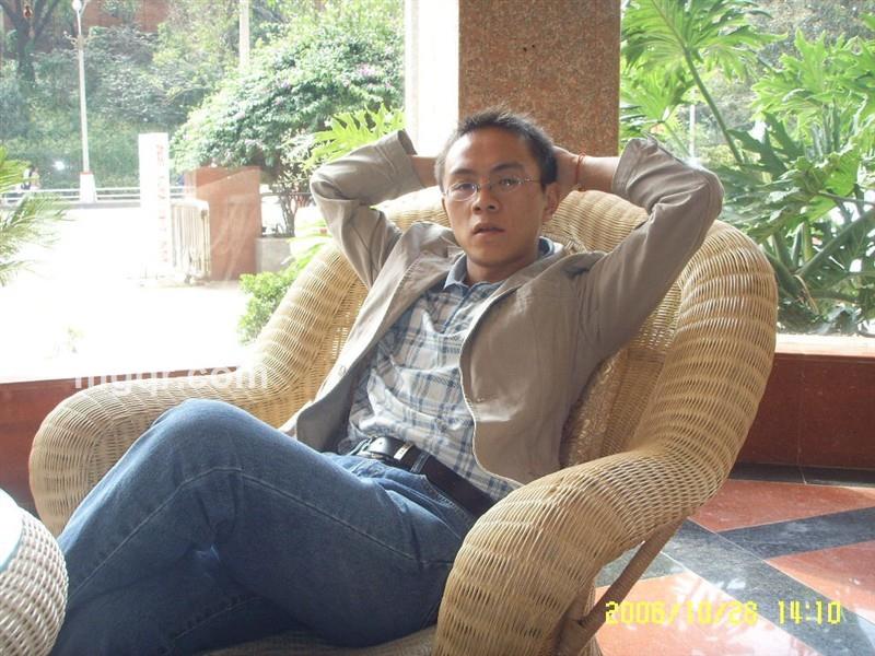 漫漫人海的头像