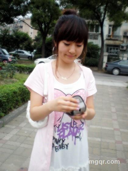 轻轻地告诉我的头像