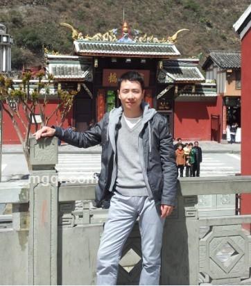 苦海乘舟的头像