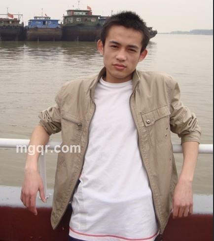 余音未散丶花开终惟败的头像