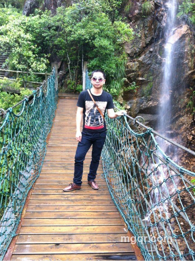 寻找的 ； 她的头像