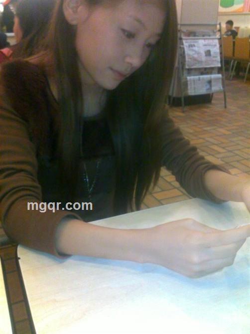 等着你的的到来的头像