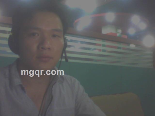 光着赤脚的头像