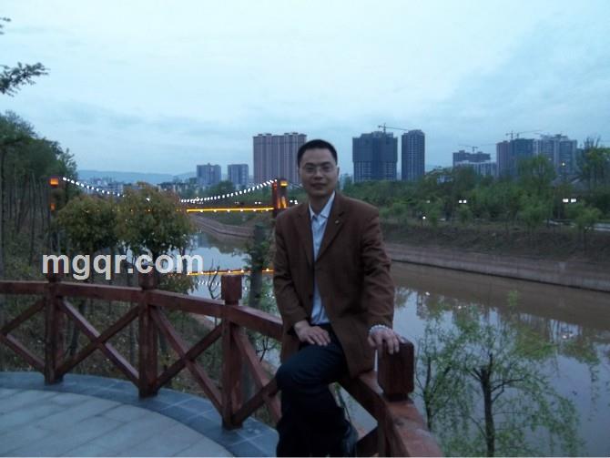 不确定、、、、、、的头像