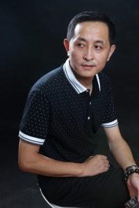 睿智男子的头像