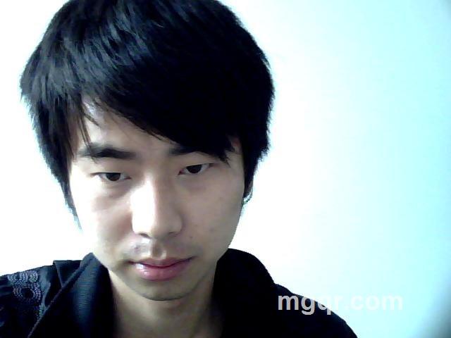 年轻小伙←的头像