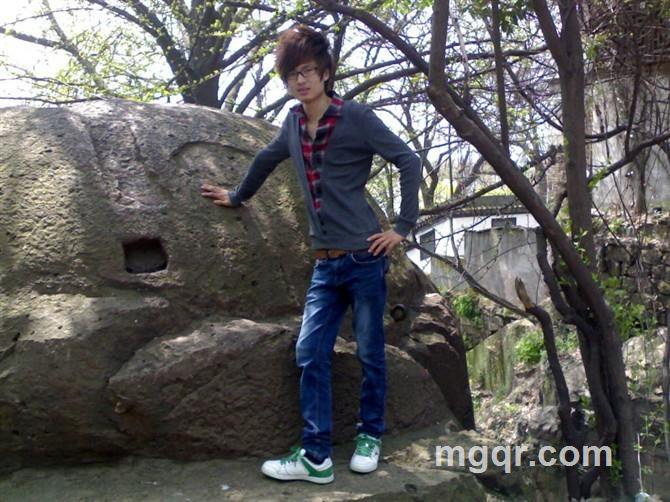 登上墙头等红杏