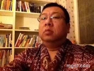 激进的人的头像