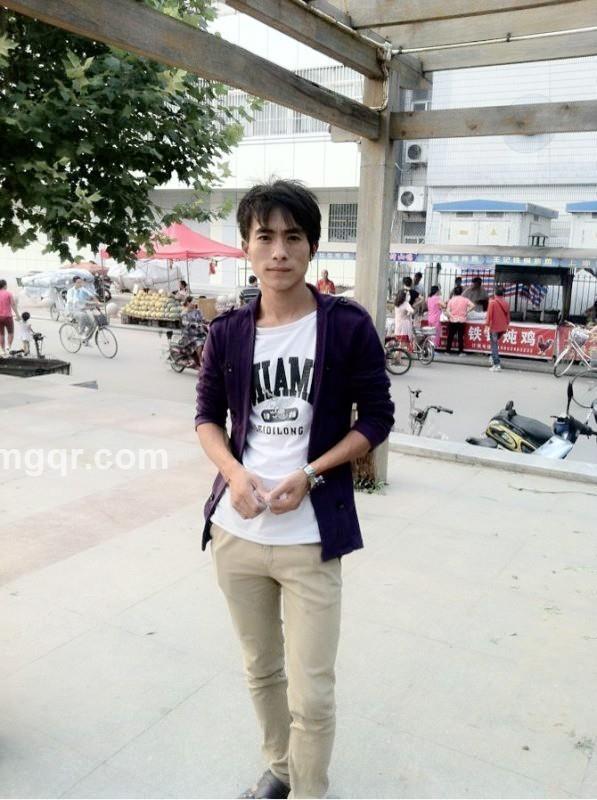 男人能哭√不的头像