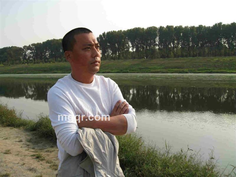 孤独漂泊的狼的头像