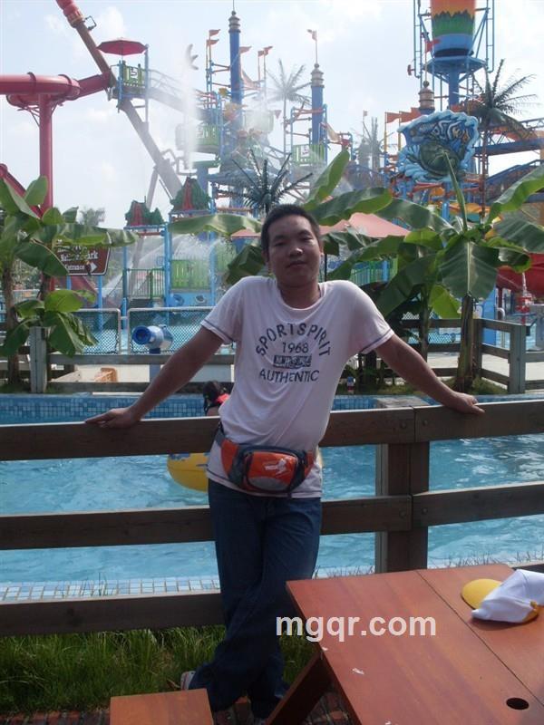 路上的流云的头像