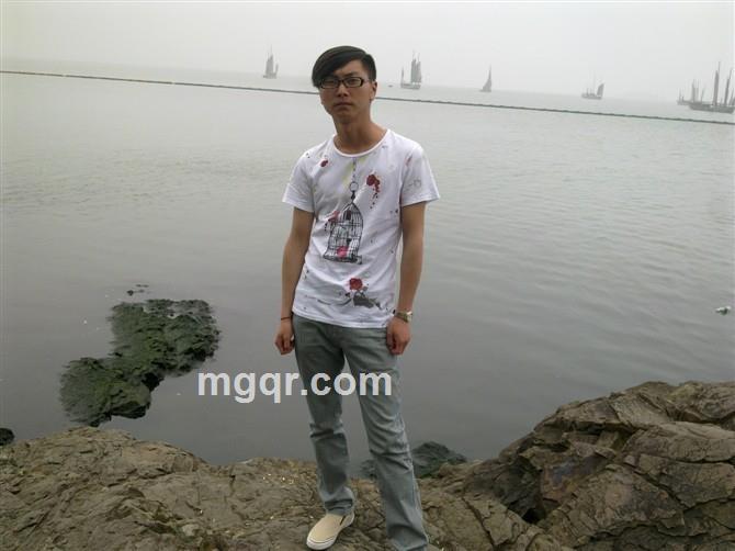 ↘堕落在丝袜下 的头像