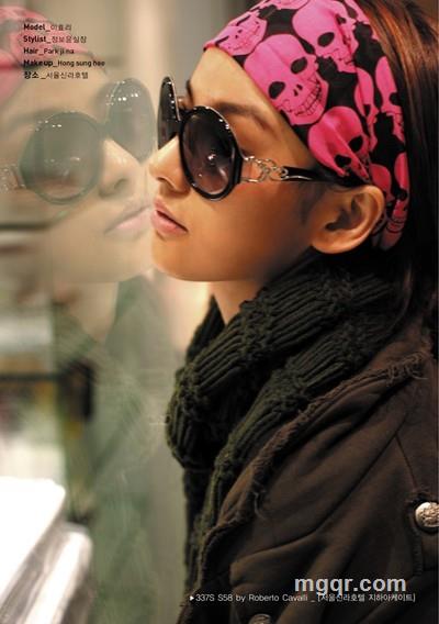 暮黑小月的头像