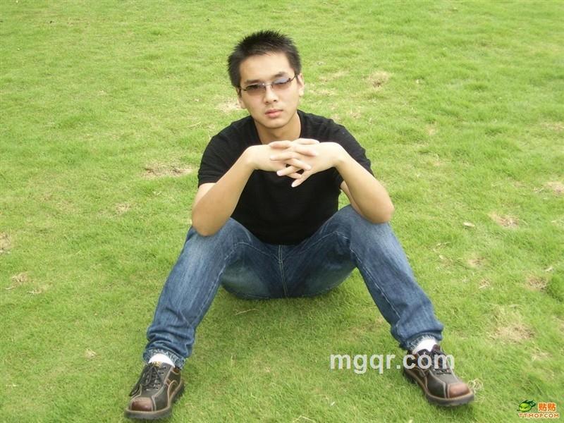 陌默夜空的头像