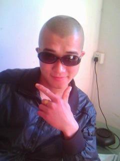 光头大眼的头像