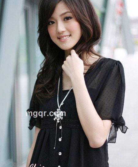 溺爱花瓶的头像