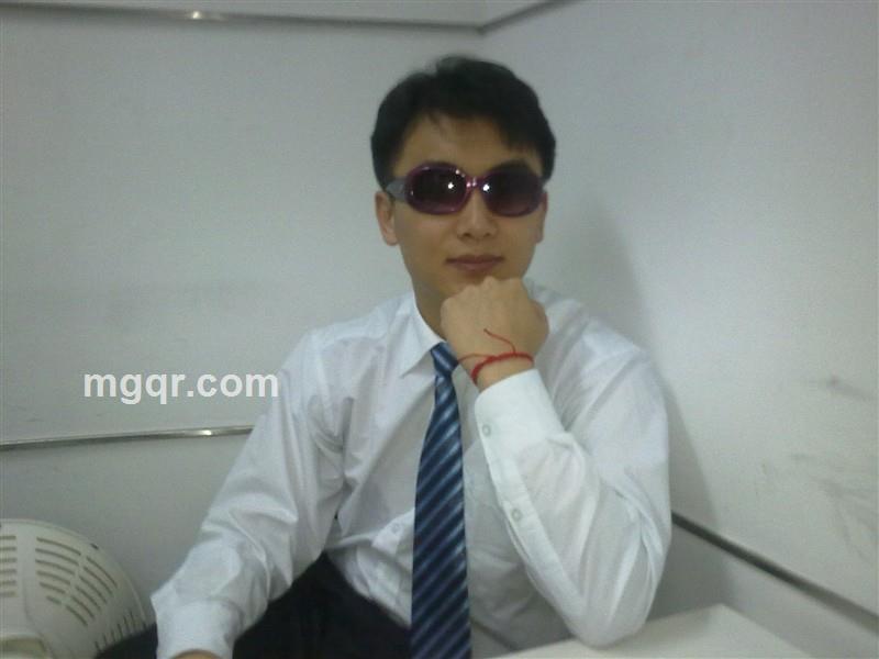 年轻哥哥的头像