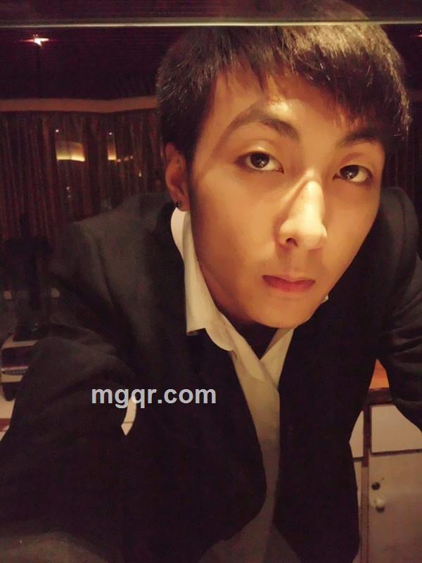 一个有故事的人的头像