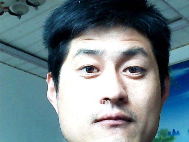 随和稳重的头像