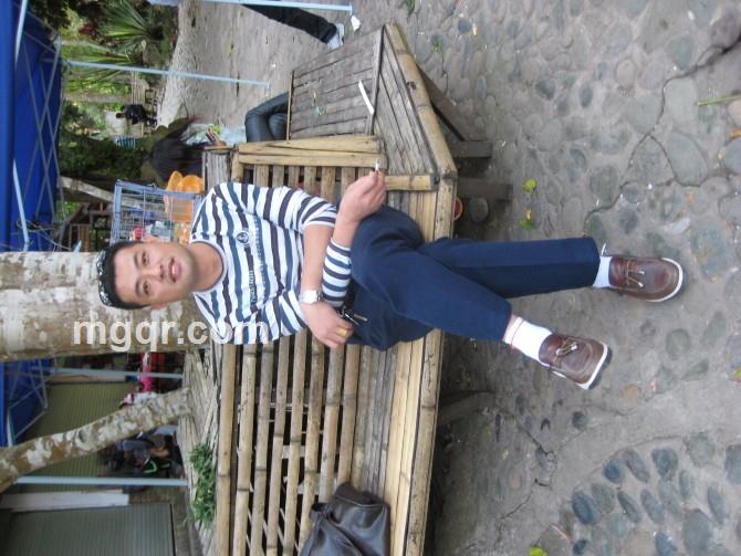 夜激情的男人的头像