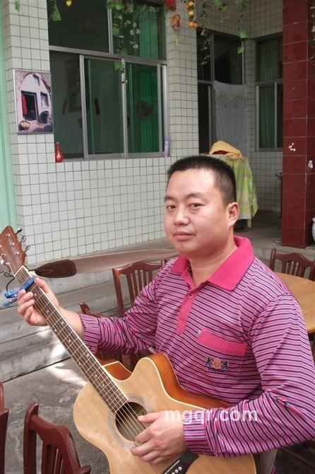 丁六的头像