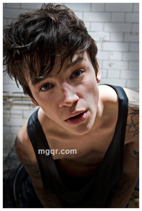 路上游魂0_0的头像